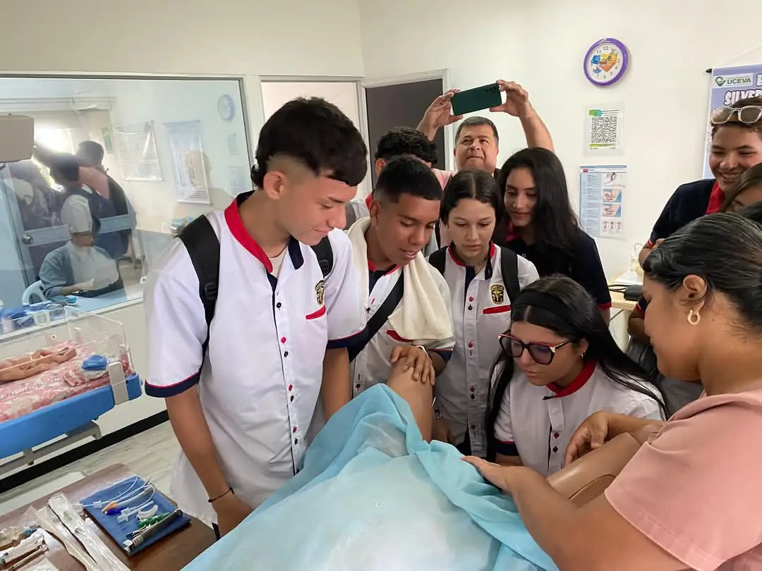 Actividad escolar en Academia SAM
